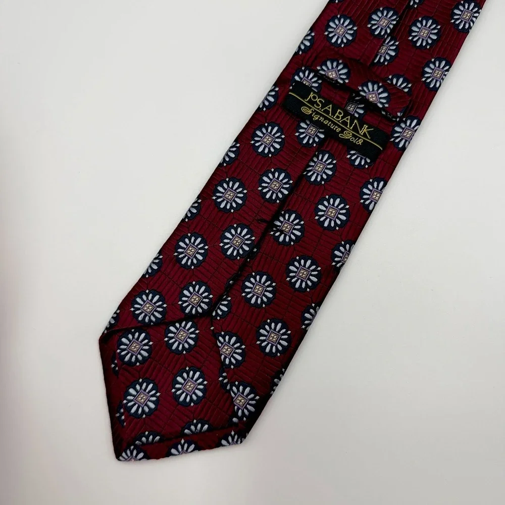 Jos. A Bank Men's Signature Gold 100% Silk Tie Red Daisy Pattern Elegant Vintage